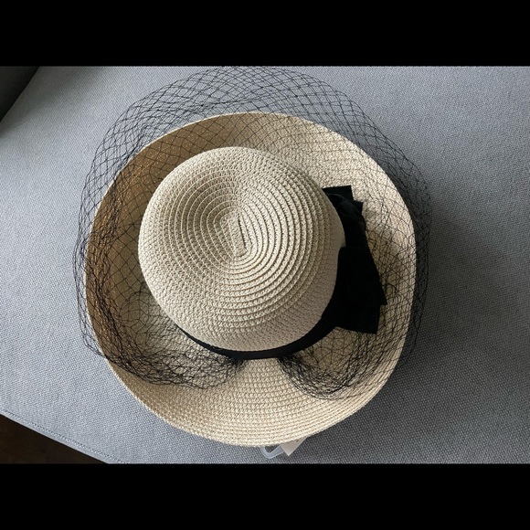 Brand new Fascinator Hat - Picture 3 of 10